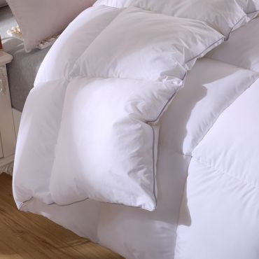 [100% MADE IN CANADA] Hungarian White Goose Down Duvet